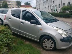 Silber Gebraucht 2010 Nissan 100 NX Coupé | 1.100 €