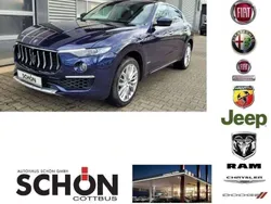 Blau Gebraucht 2019 Maserati Levante GranLusso SUV | 47.990 € (Guter Preis)