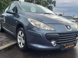 Lackierung eisengrau/metallic Gebraucht 2007 Peugeot 307 Tendance Limousine | 3.999 € (Etwas zu teuer)