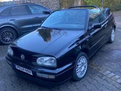 Schwarz Gebraucht 1996 VW Golf Cabriolet Cabrio | 2.200 € (Etwas zu teuer)
