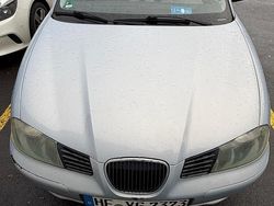 Blau Gebraucht 2003 Seat Ibiza Limousine | 1.100 € (Fairer Preis)