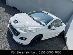 Weiß Gebraucht 2011 Peugeot 207 CC Cabrio | 5.800 € (Fairer Preis)