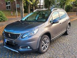 Grau Gebraucht 2018 Peugeot 2008 Allure SUV | 9.650 € (Etwas zu teuer)