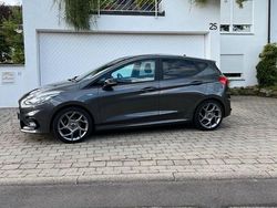 Grau Gebraucht 2019 Ford Fiesta ST-Line Kleinwagen | 12.500 € (Fairer Preis)