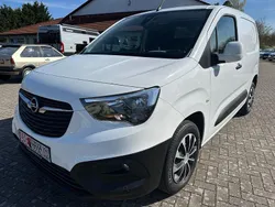 Weiß Gebraucht 2020 Opel Combo Edition Van / Kleinbus | 16.500 € (Fairer Preis)