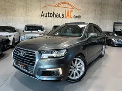 Grau Gebraucht 2017 Audi Q7 S-Line SUV | 38.900 € (Fairer Preis)