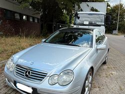 Silber Gebraucht 2005 Mercedes C160 Coupé | 5.000 €