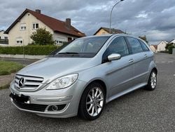 Silber Gebraucht 2006 Mercedes B200 Van / Kleinbus | 5.000 € (Fairer Preis)