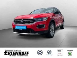 Rot Gebraucht 2021 VW T-Roc Style SUV | 17.980 €
