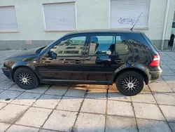 Schwarz Gebraucht 2003 VW Golf IV Kleinwagen | 1.500 € (Fairer Preis)