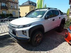 Weiß Gebraucht 2021 Mitsubishi L200 Top Abholung | 43.990 €