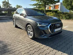Grau Gebraucht 2020 Audi Q3 Comfort SUV | 28.900 € (Guter Preis)