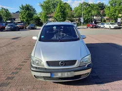 Silber Gebraucht 2002 Opel Zafira Van / Kleinbus | 1.300 € (Fairer Preis)