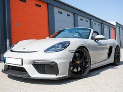 Grau Gebraucht 2020 Porsche 718 Spyder Cabrio | 96.500 €