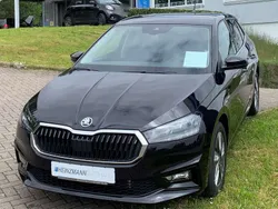 Schwarzmagic perleffekt Gebraucht 2023 Skoda Fabia Style Limousine | 22.600 € (Etwas zu teuer)
