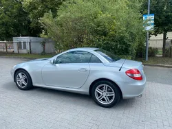 Silber Gebraucht 2004 Mercedes SLK200 Cabrio | 7.400 €