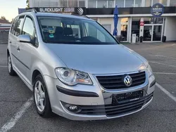 Silber Gebraucht 2009 VW Touran Van / Kleinbus | 1.990 € (Superpreis)