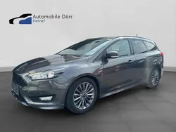 Grau Gebraucht 2018 Ford Focus ST-Line Limousine | 11.500 € (Fairer Preis)