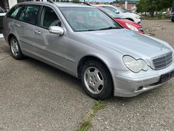 Silber Gebraucht 2001 Mercedes C180 Classic Kombi | 4.450 € (Teuer)