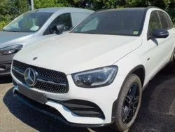 Weiß Gebraucht 2020 Mercedes GLC300e AMG line SUV | 42.999 € (Fairer Preis)