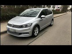 Silber Gebraucht 2017 VW Touran Van / Kleinbus | 16.999 € (Fairer Preis)