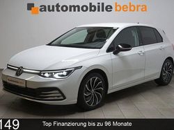 Pure white Gebraucht 2022 VW Golf VIII Life Limousine | 21.990 € (Guter Preis)