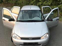 Silber Gebraucht 2009 Lada Kalina Kleinwagen | 750 €