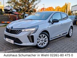 Grau Neu 2025 Renault Clio V Evolution Limousine | 21.490 € (Fairer Preis)