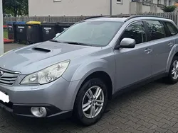 Grau Gebraucht 2012 Subaru Outback Active SUV | 3.449 € (Etwas zu teuer)
