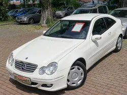 Weiß Gebraucht 2005 Mercedes C200 Coupé | 5.980 € (Teuer)