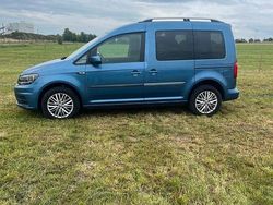 Blau Gebraucht 2016 VW Caddy Trendline Van / Kleinbus | 11.900 € (Guter Preis)