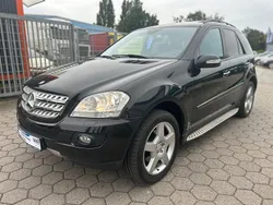 Schwarz Gebraucht 2008 Mercedes ML320 Sport SUV | 11.950 € (Etwas zu teuer)