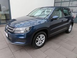 Blau Gebraucht 2015 VW Tiguan Trendline SUV | 10.690 € (Guter Preis)