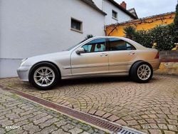 Silber Gebraucht 2004 Mercedes C320 Limousine | 6.400 € (Fairer Preis)