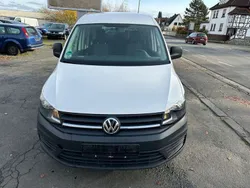 Weiß Gebraucht 2017 VW Caddy Van / Kleinbus | 7.600 € (Fairer Preis)