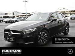 Nachtschwarz Gebraucht 2022 Mercedes A180 Style Limousine | 22.788 € (Guter Preis)