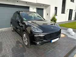 Schwarz Gebraucht 2016 Porsche Cayenne SUV | 36.999 € (Etwas zu teuer)