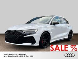 Weiß (arkonaweiß) Neu 2025 Audi RS3 Sportback Comfort Kleinwagen | 84.324 €
