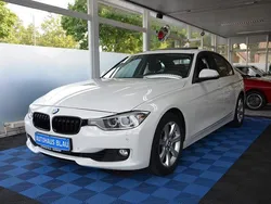 Weiß Gebraucht 2012 BMW 330 Sport Line Limousine | 16.990 € (Etwas zu teuer)