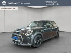 Schwarz Gebraucht 2023 Mini Cooper SE Kleinwagen | 22.890 € (Fairer Preis)