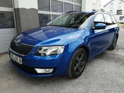 Modra race/race blue Gebraucht 2016 Skoda Octavia Ambition Kombi | 10.190 € (Fairer Preis)