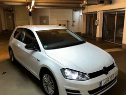 Weiß Gebraucht 2014 VW Golf VII Cup Limousine | 8.249 € (Fairer Preis)