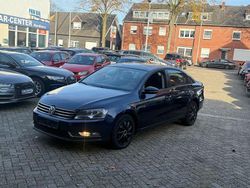 Blau Gebraucht 2014 VW Passat Limousine | 7.499 € (Guter Preis)