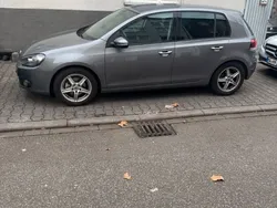 Grau Gebraucht 2009 VW Golf VI Comfortline Limousine | 6.800 € (Teuer)