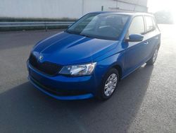 Blau Gebraucht 2016 Skoda Fabia Cool Edition Limousine | 5.490 € (Guter Preis)