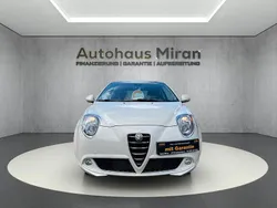Weiß Gebraucht 2015 Alfa Romeo MiTo Kleinwagen | 9.499 € (Fairer Preis)