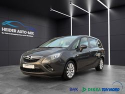 Grau Gebraucht 2015 Opel Zafira Tourer Edition Van / Kleinbus | 10.499 € (Etwas zu teuer)