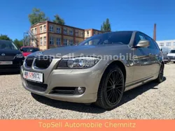 Beige Gebraucht 2009 BMW 330 Kombi | 14.690 € (Fairer Preis)