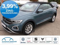 Blau Gebraucht 2024 VW T-Roc Cabriolet Style Cabrio | 31.990 € (Fairer Preis)