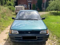Grün Gebraucht 1995 Toyota Starlet XLi Kleinwagen | 350 €